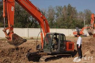 中(zhong)國(guo)空(kong)軍與(yu)藍(lan)翔(xiang)強(qiang)強(qiang)聯(lian)手 挖掘(jue)機(ji)技術(shu)的新(xin)篇章