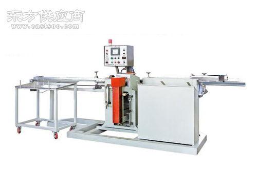 通聯(lian)精密機(ji)械 專(zhuan)業(ye)碳(tan)纖(xian)維制品(pin)設(she)備與工程(cheng)機(ji)械的(de)卓(zhuo)越(yue)制造者(zhe)